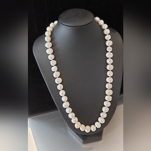 18" Baroque Freshwater Pearls 10mm to 11mm - Picture 1 of 4
